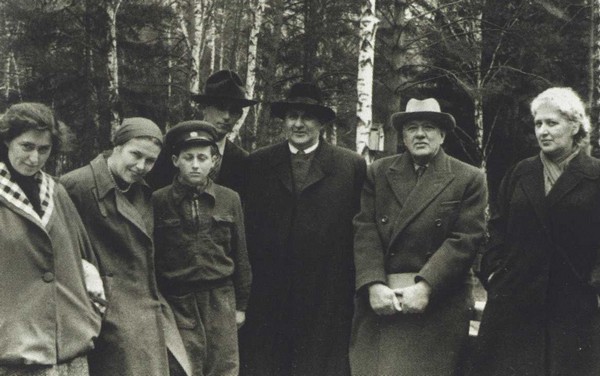 О том, что видел: Воспоминания. Письма - i_036.jpg