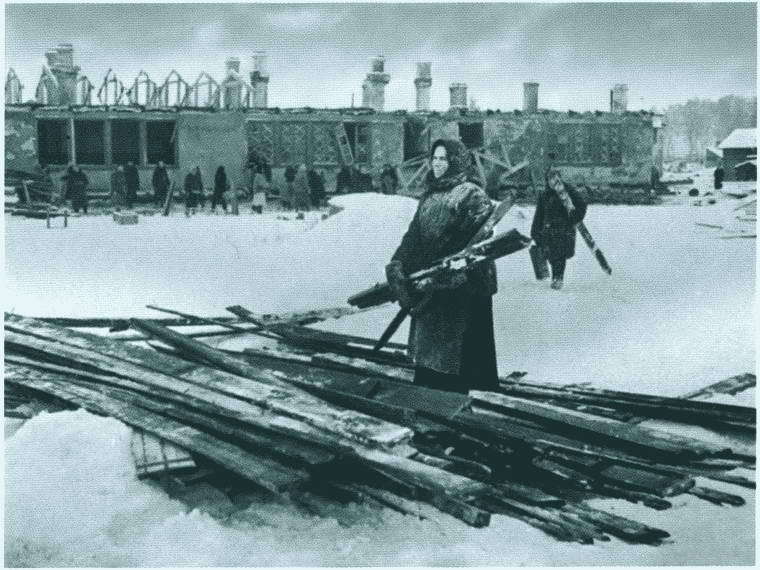 Повседневная жизнь блокадного Ленинграда - i_016.jpg