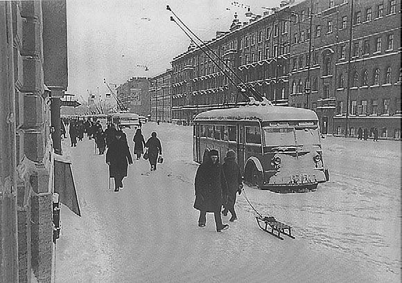 Школа жизни. Воспоминания детей блокадного Ленинграда - i_012.jpg
