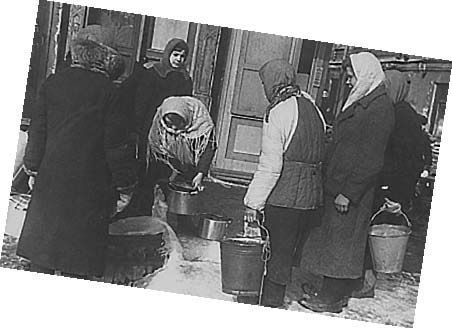 Школа жизни. Воспоминания детей блокадного Ленинграда - i_024.jpg