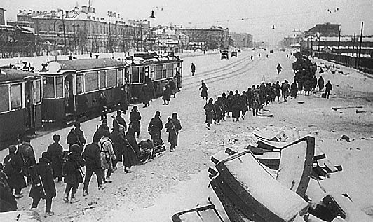 Школа жизни. Воспоминания детей блокадного Ленинграда - i_034.jpg