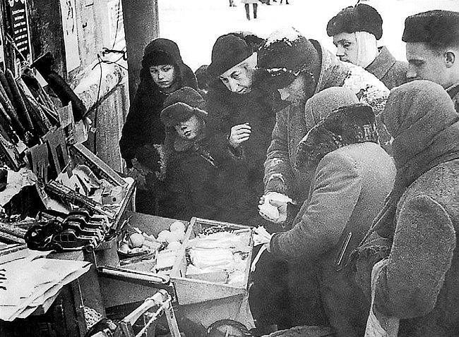 Школа жизни. Воспоминания детей блокадного Ленинграда - i_083.jpg
