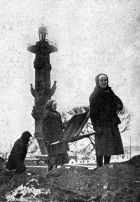 Школа жизни. Воспоминания детей блокадного Ленинграда - i_128.jpg