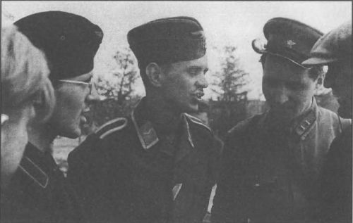 Сто суток войны - i_006.jpg