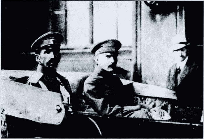 ОГПУ против РОВС. Тайная война в Париже. 1924-1939 гг. - i_050.jpg