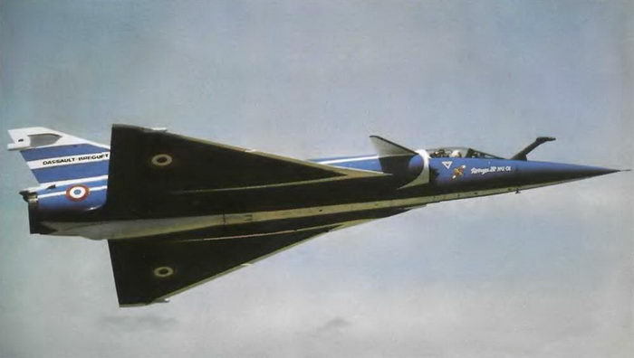 Энциклопедия современной военной авиации 1945 – 2002 ч 3 Фотоколлекция - pic_103.jpg