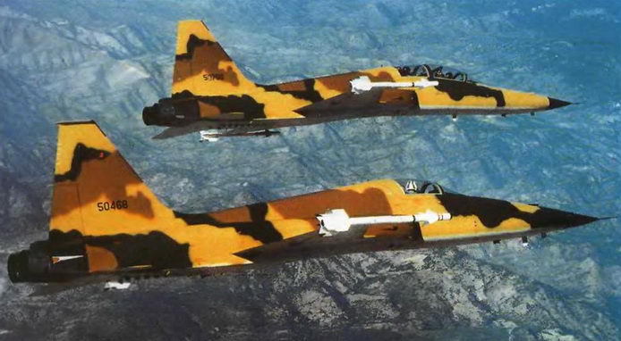 Энциклопедия современной военной авиации 1945 – 2002 ч 3 Фотоколлекция - pic_92.jpg