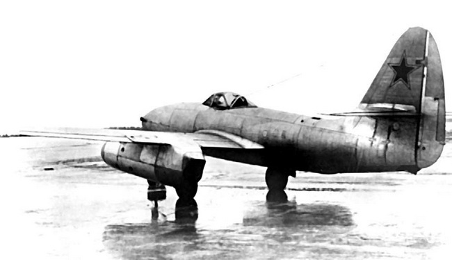 Реактивные первенцы СССР – МиГ-9, Як-15, Су-9, Ла-150, Ту-12, Ил-22 - i_087.jpg