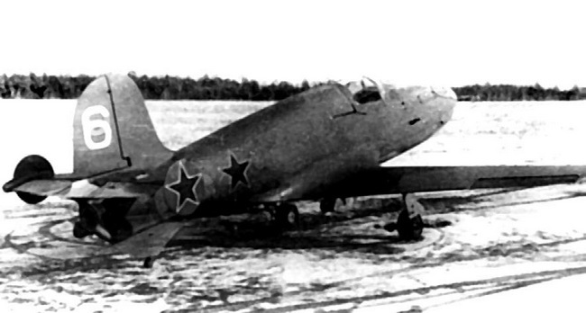 Реактивные первенцы СССР – МиГ-9, Як-15, Су-9, Ла-150, Ту-12, Ил-22 - i_119.jpg