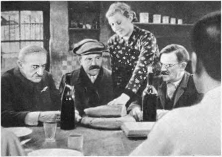 Всеобщая история кино. Том 6 (Кино в период войны 1939-1945) - i_014.jpg