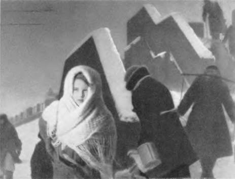 Всеобщая история кино. Том 6 (Кино в период войны 1939-1945) - i_038.jpg