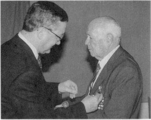 Антология советского детектива-38. Компиляция. Книги 1-20 (СИ) - i_292.jpg